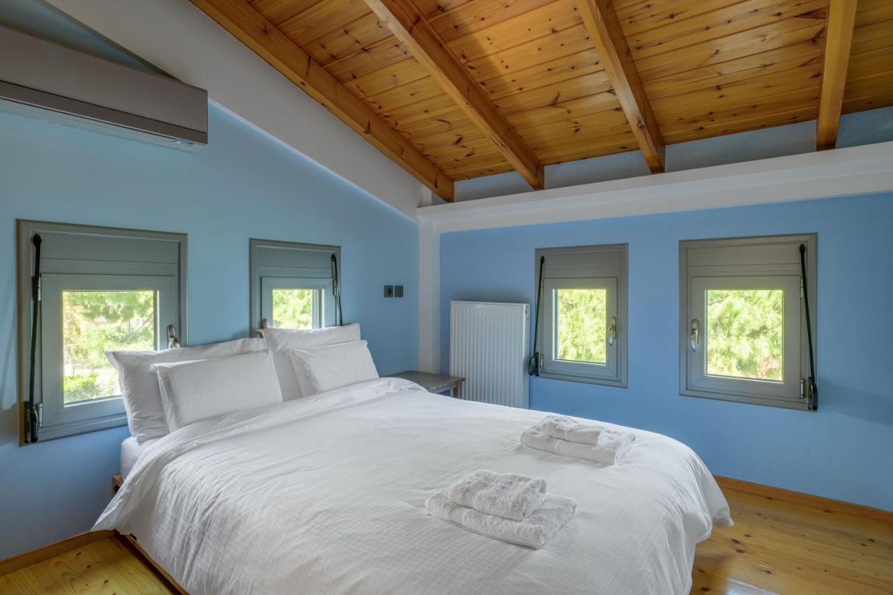 Crystal Beach Villa Chalkís Buitenkant foto