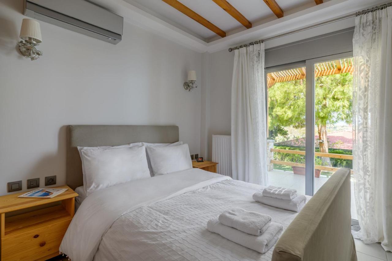 Crystal Beach Villa Chalkís Buitenkant foto