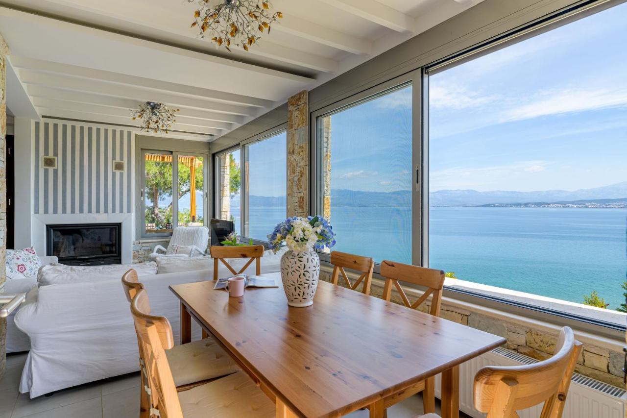 Crystal Beach Villa Chalkís Buitenkant foto